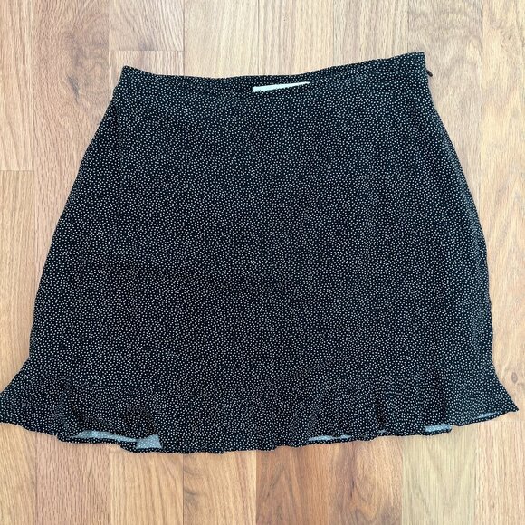 Abercrombie & Fitch Dresses & Skirts - abercrombie & fitch - black and white polka dot mini skirt - size s